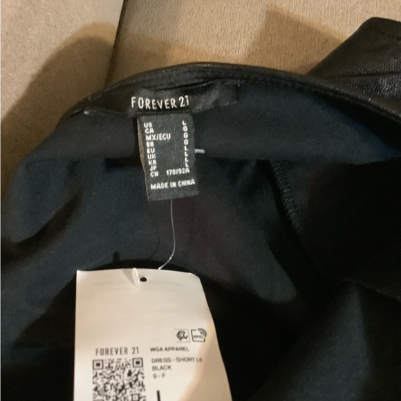 Forever 21 Faux Leather One-Shoulder Dress Size Large Never Worn & Discontinued - Picture 4 of 9